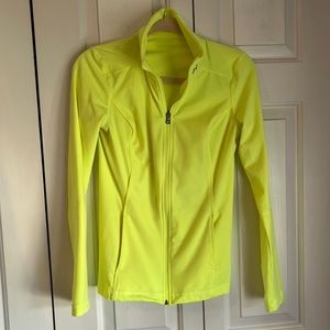 Size Small Under Armor Drifit zip up